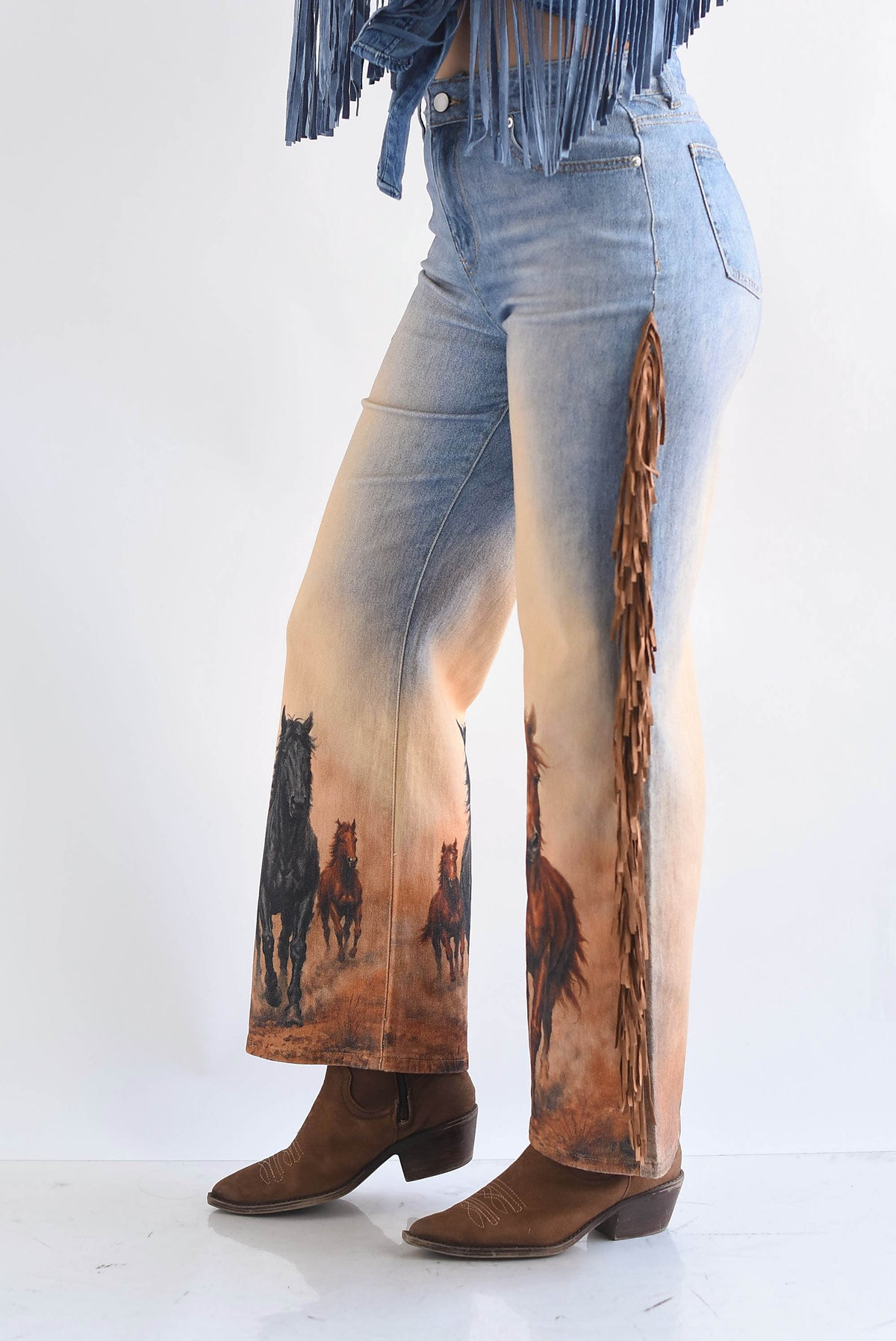 Jeans caballos flecos suede