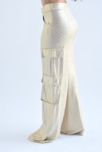 Fashion Styled Pantalón wide cargo metálico Dorado