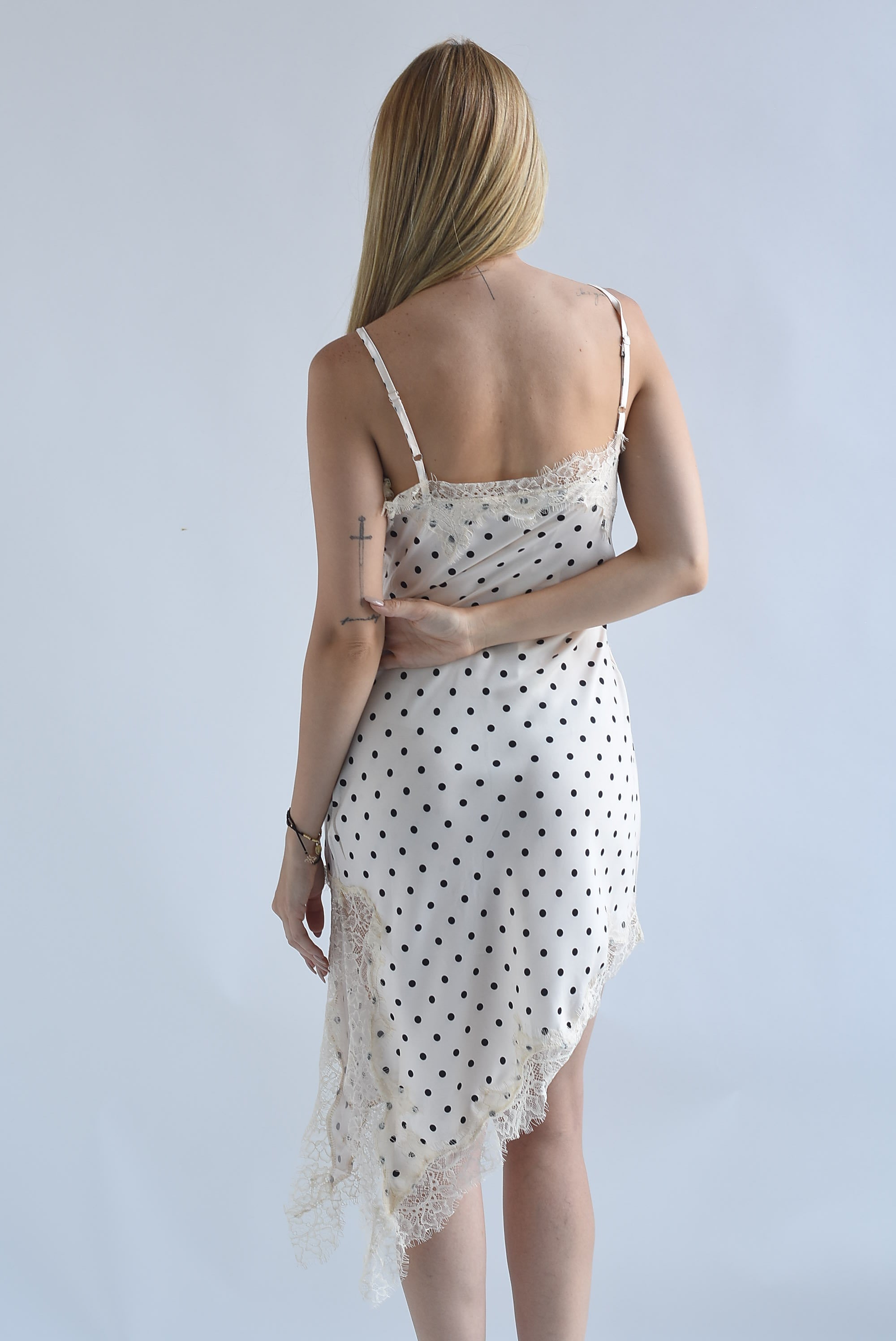 Vestido lencero asimétrico encaje polka dots cierre