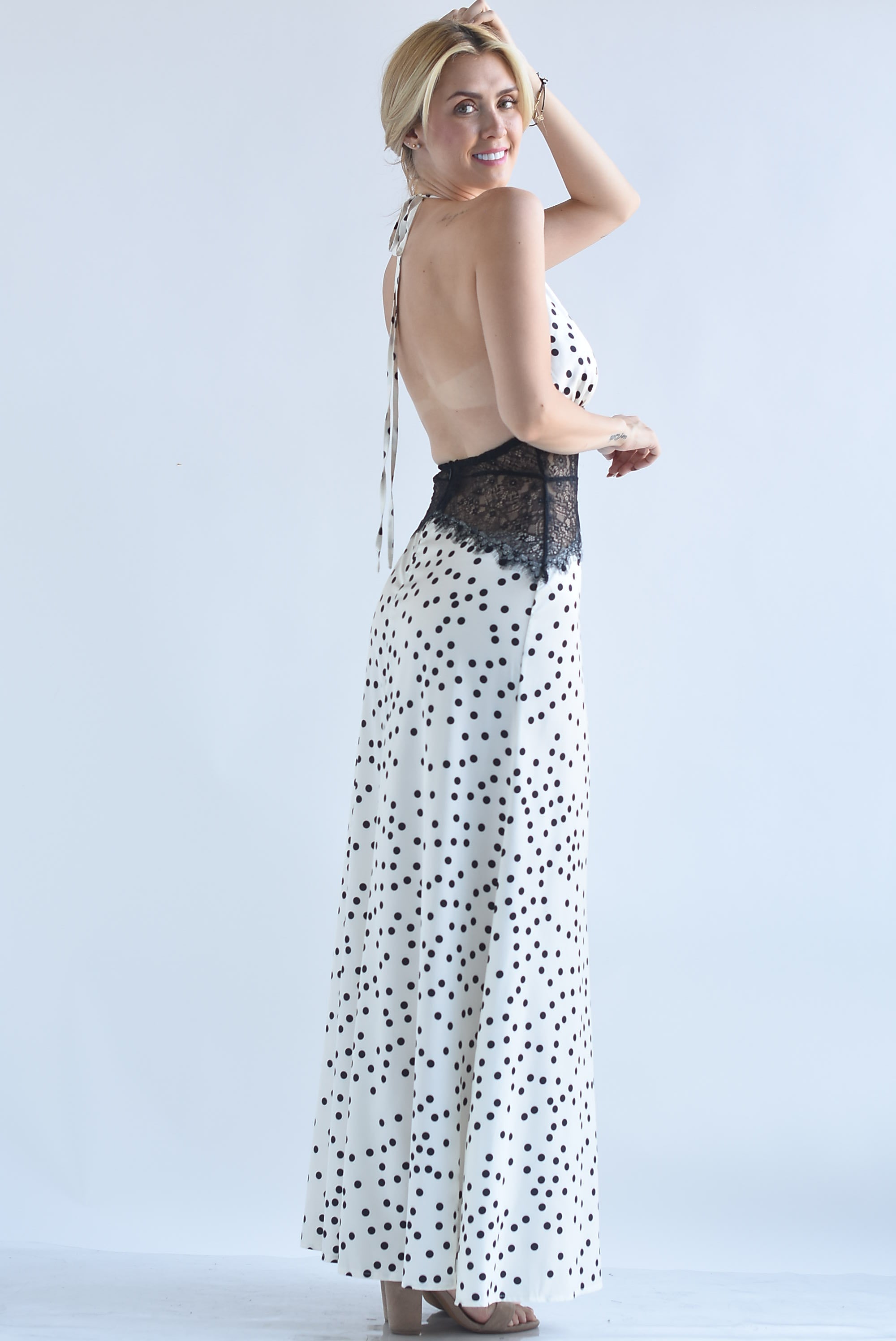 Vestido halter cintura encaje polka dots