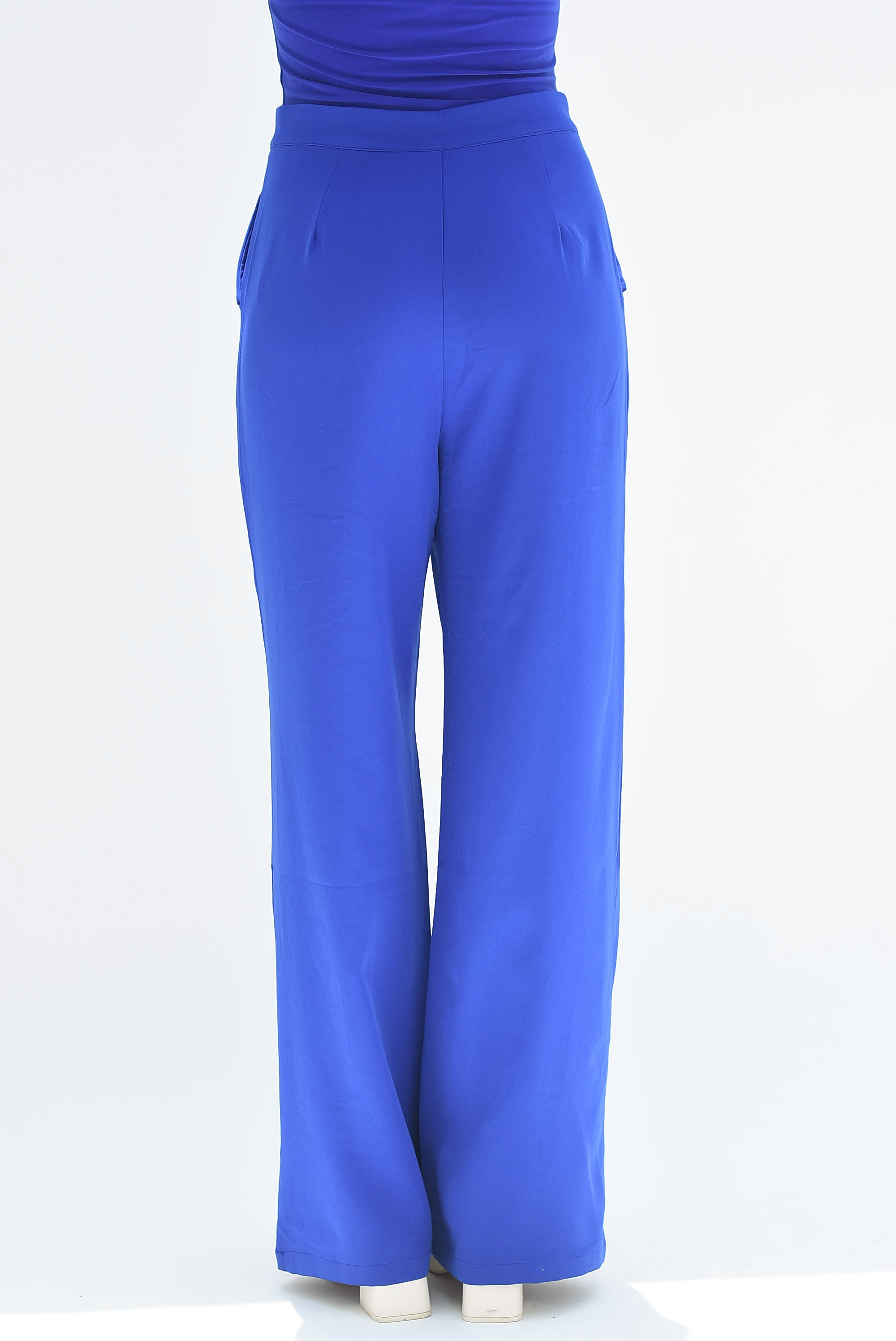 Pantalón pierna ancha botones dorados Azul Rey