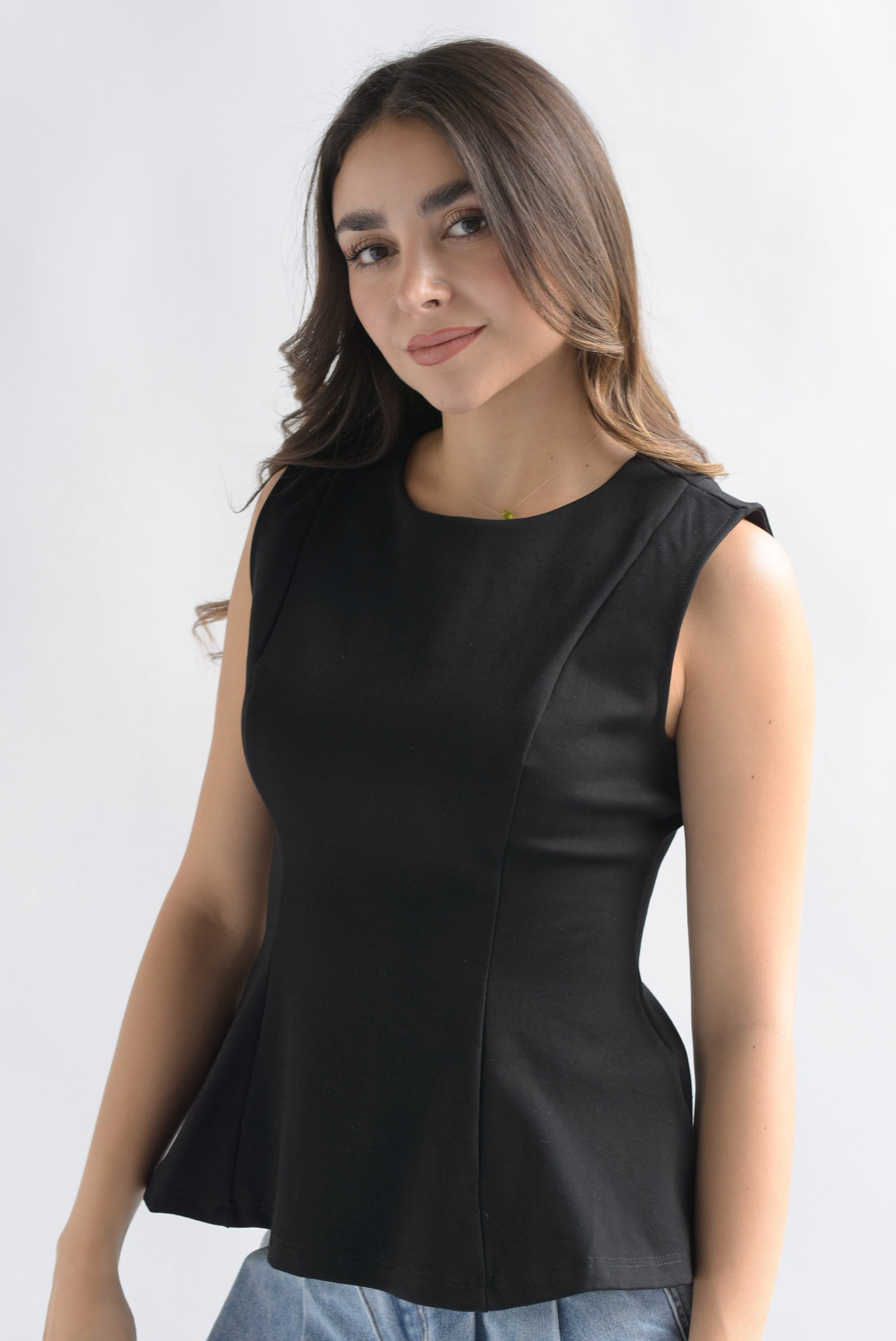 Blusa peplum pinzas Negro