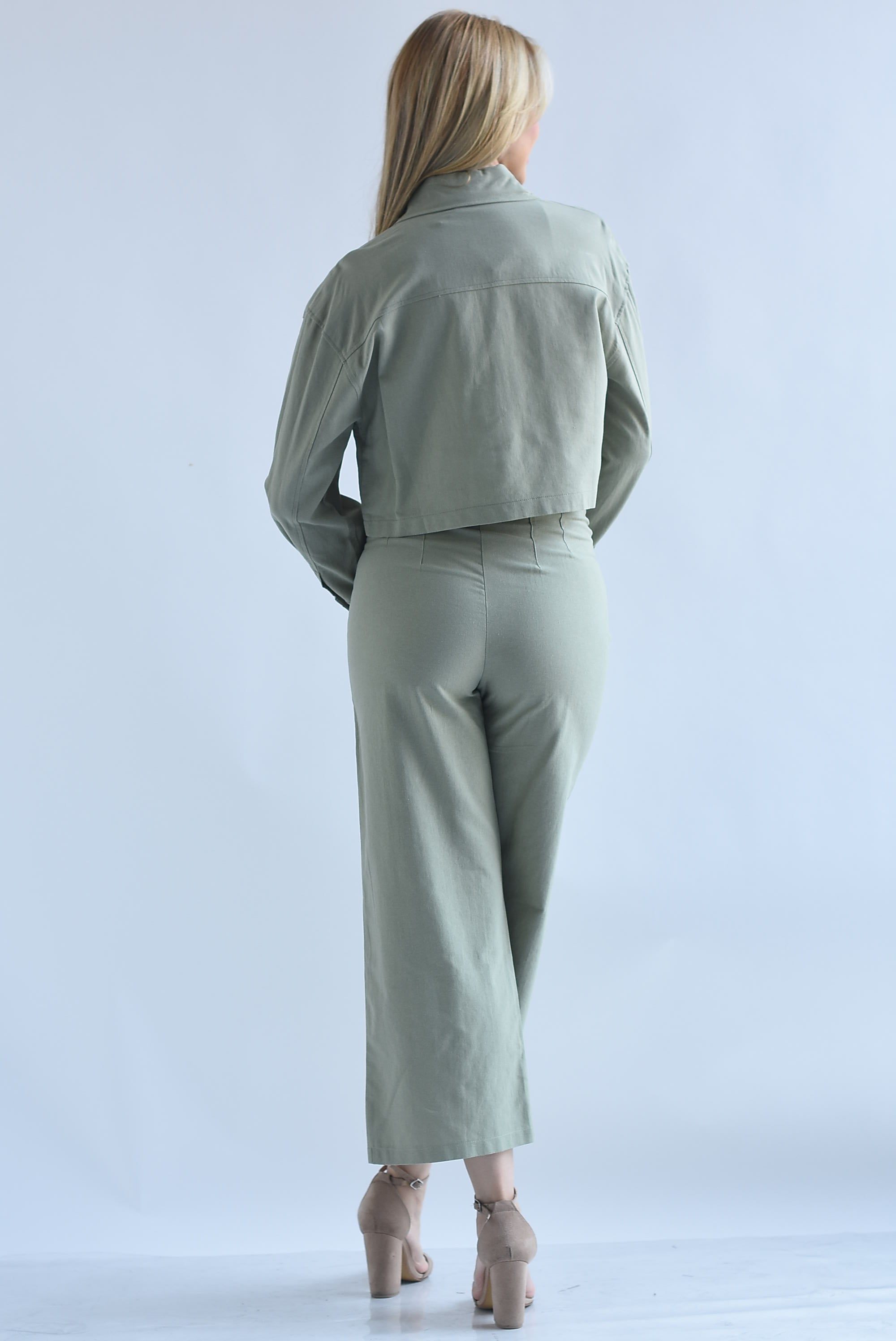 Set Pantalón pinzas y Chamarra cargo lino