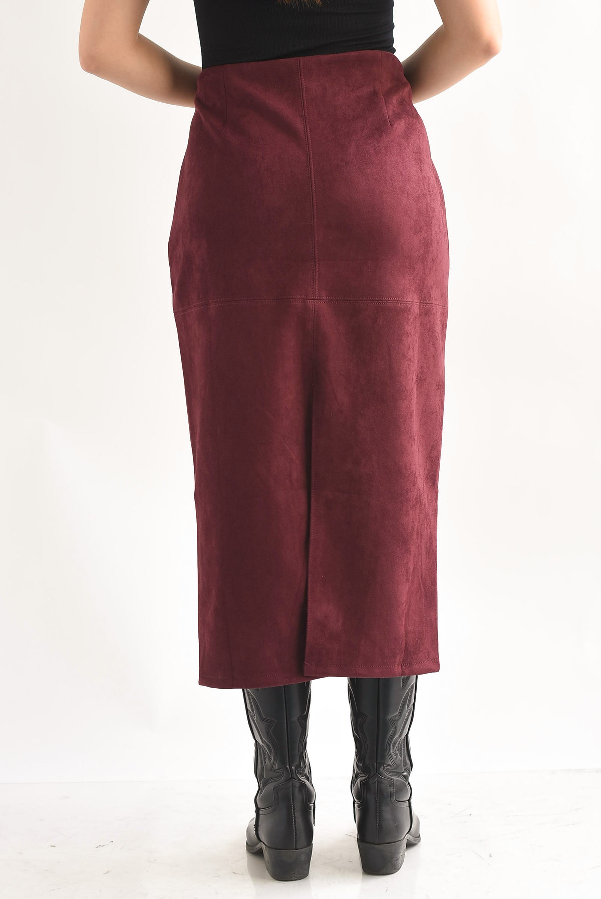 Falda lápiz suede costuras