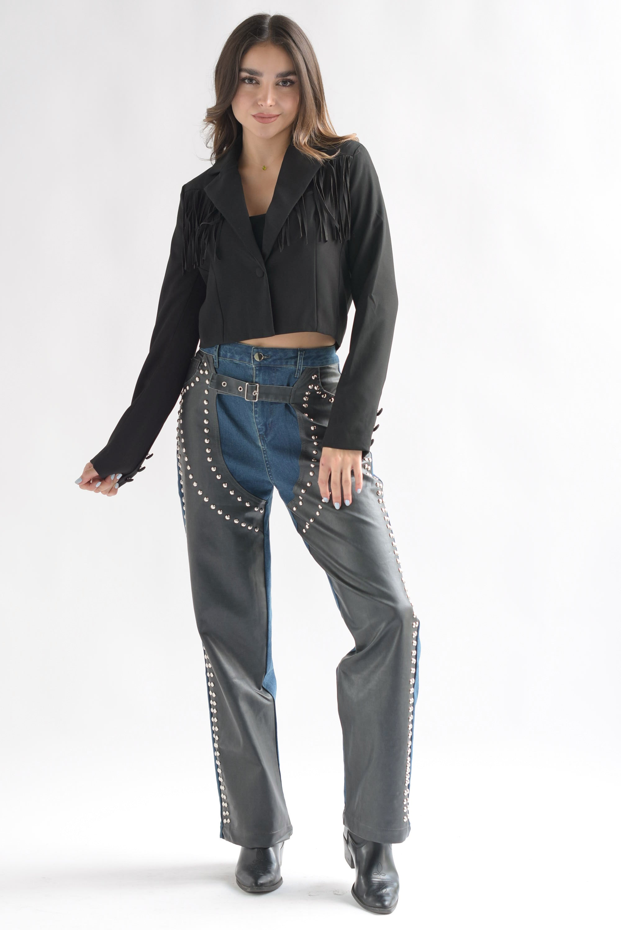 Jeans con vinipiel tachas Denim Dark