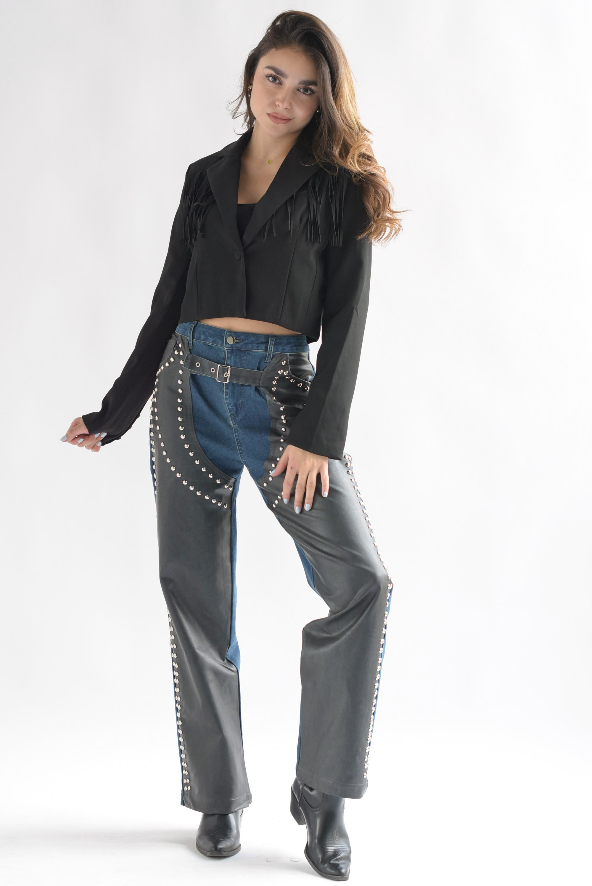 Jeans con vinipiel tachas Denim Dark