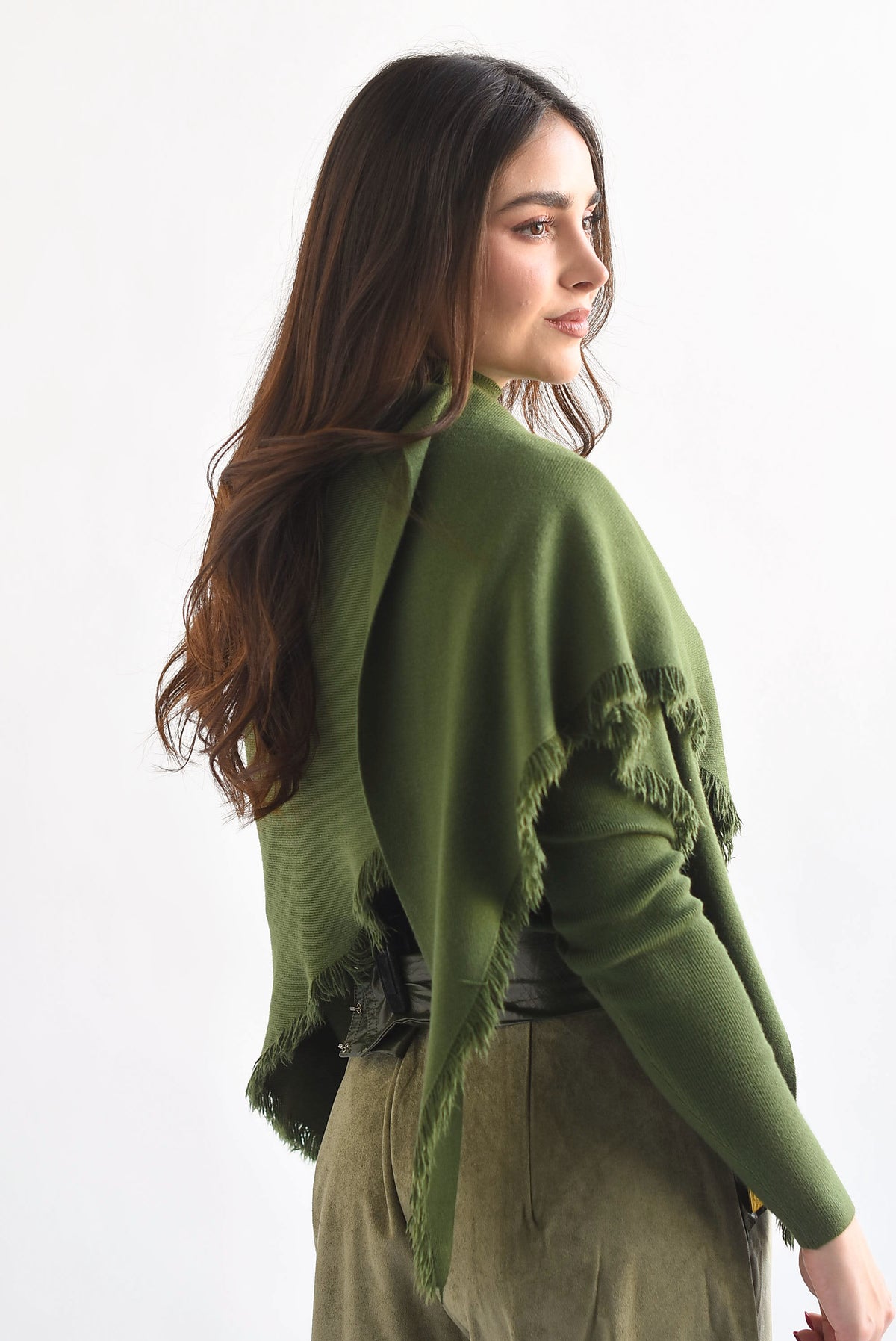 Sweater con capa
