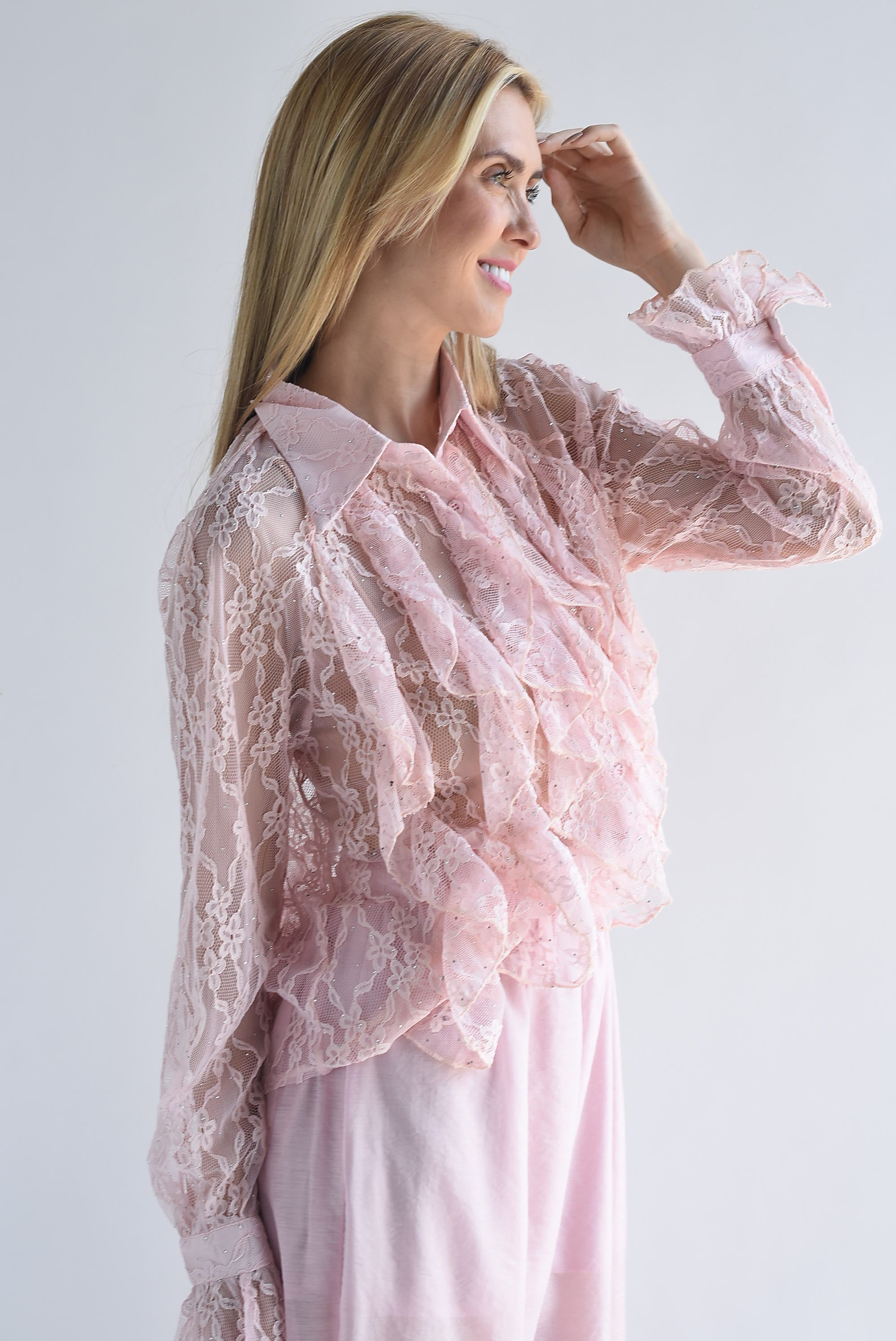 Camisa encaje olanes y brillos