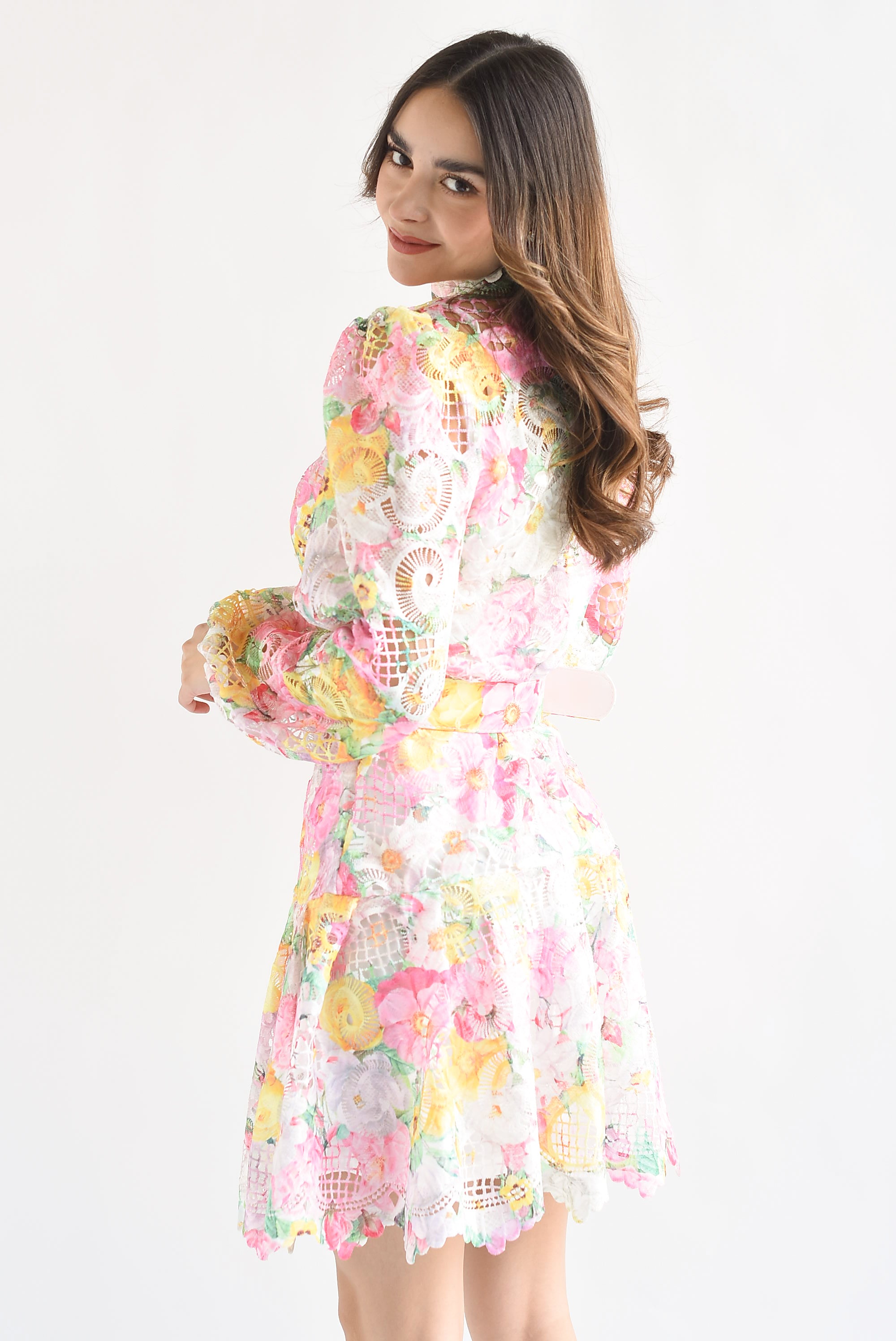 Vestido corto guipur Flores Pastel