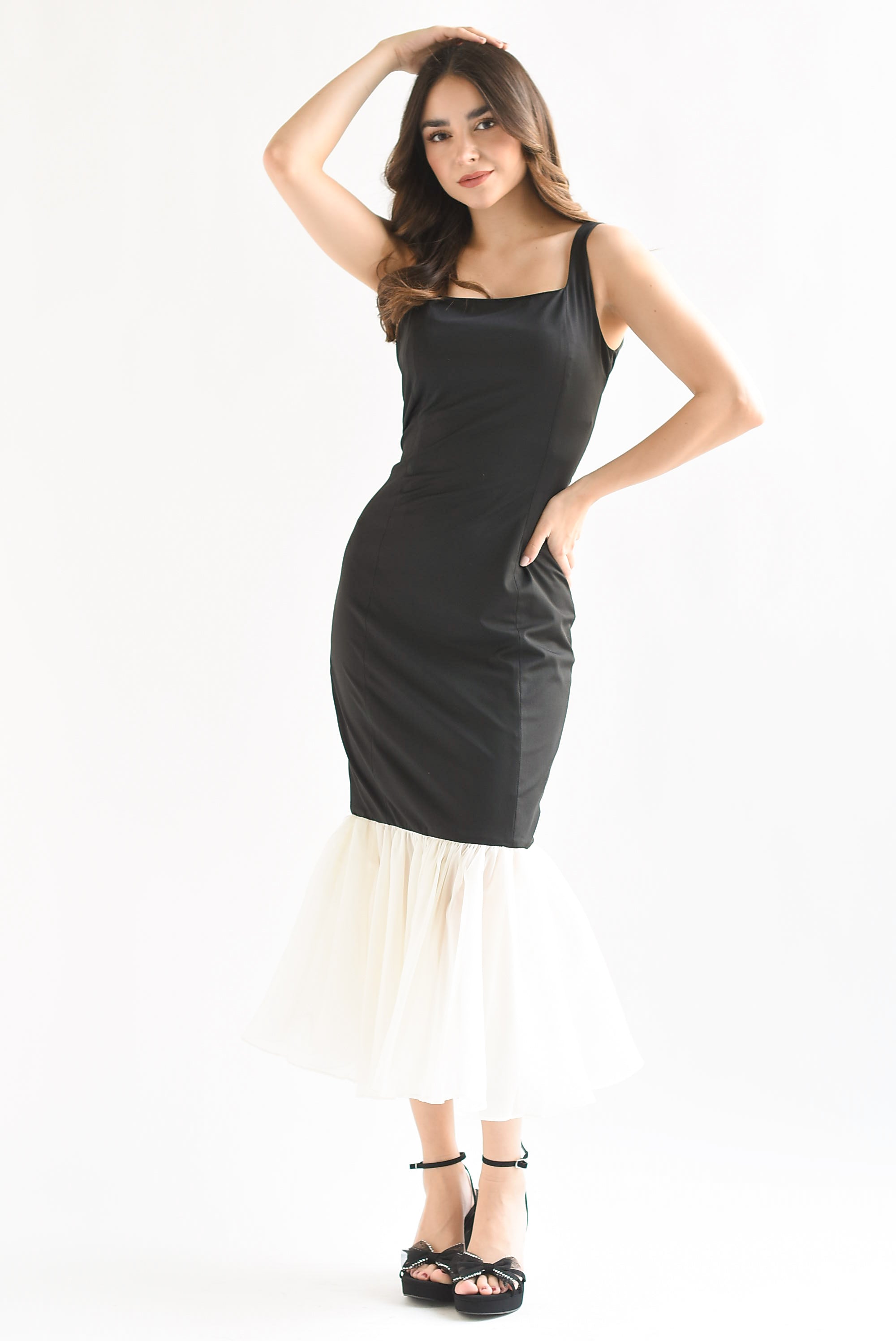 Vestido largo torso Negro faldón olán