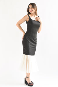 Fashion Styled Vestido largo torso Negro faldón olán