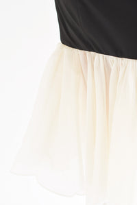 Fashion Styled Vestido largo torso Negro faldón olán