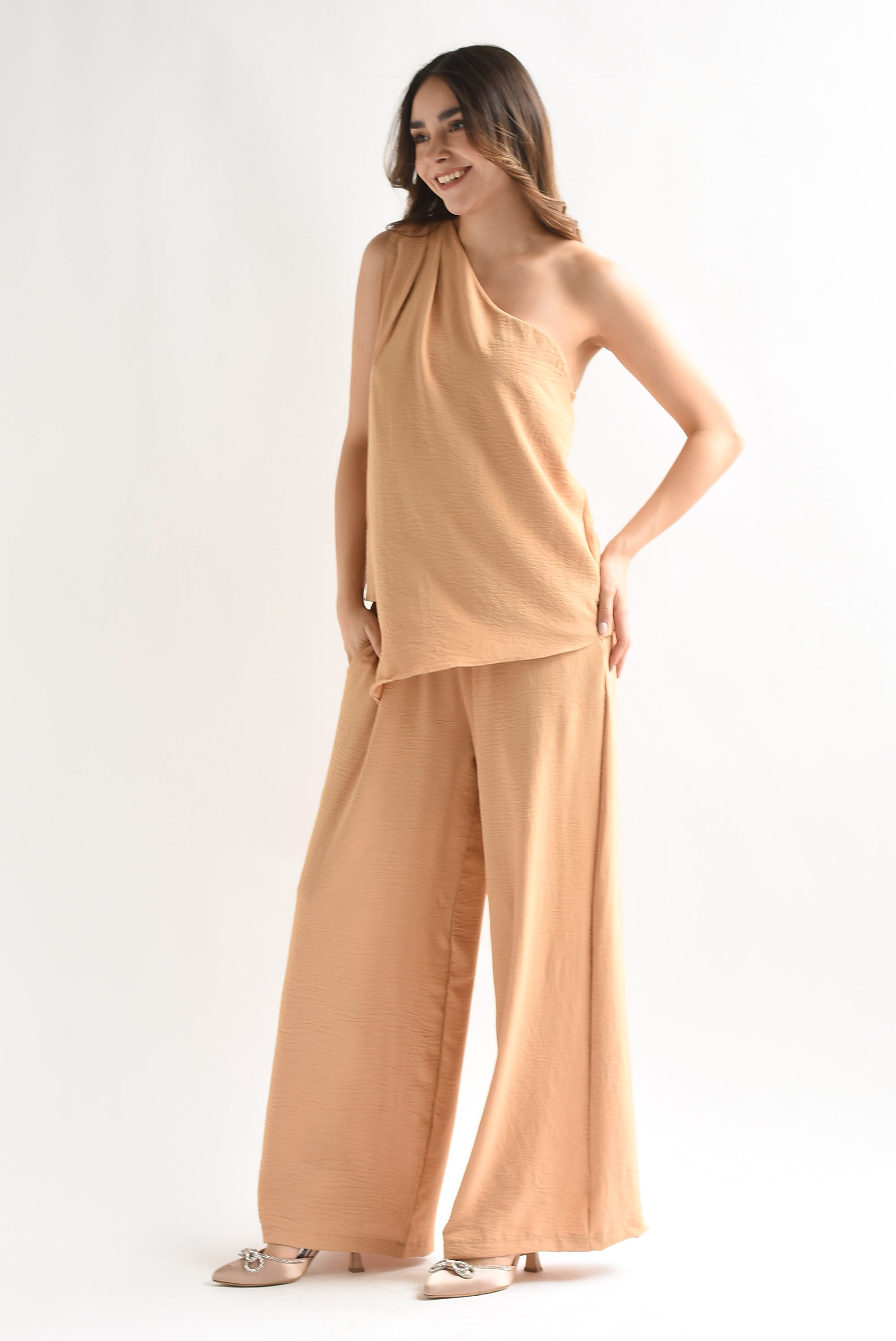Set Pantalón y Blusa asimétrica Camel