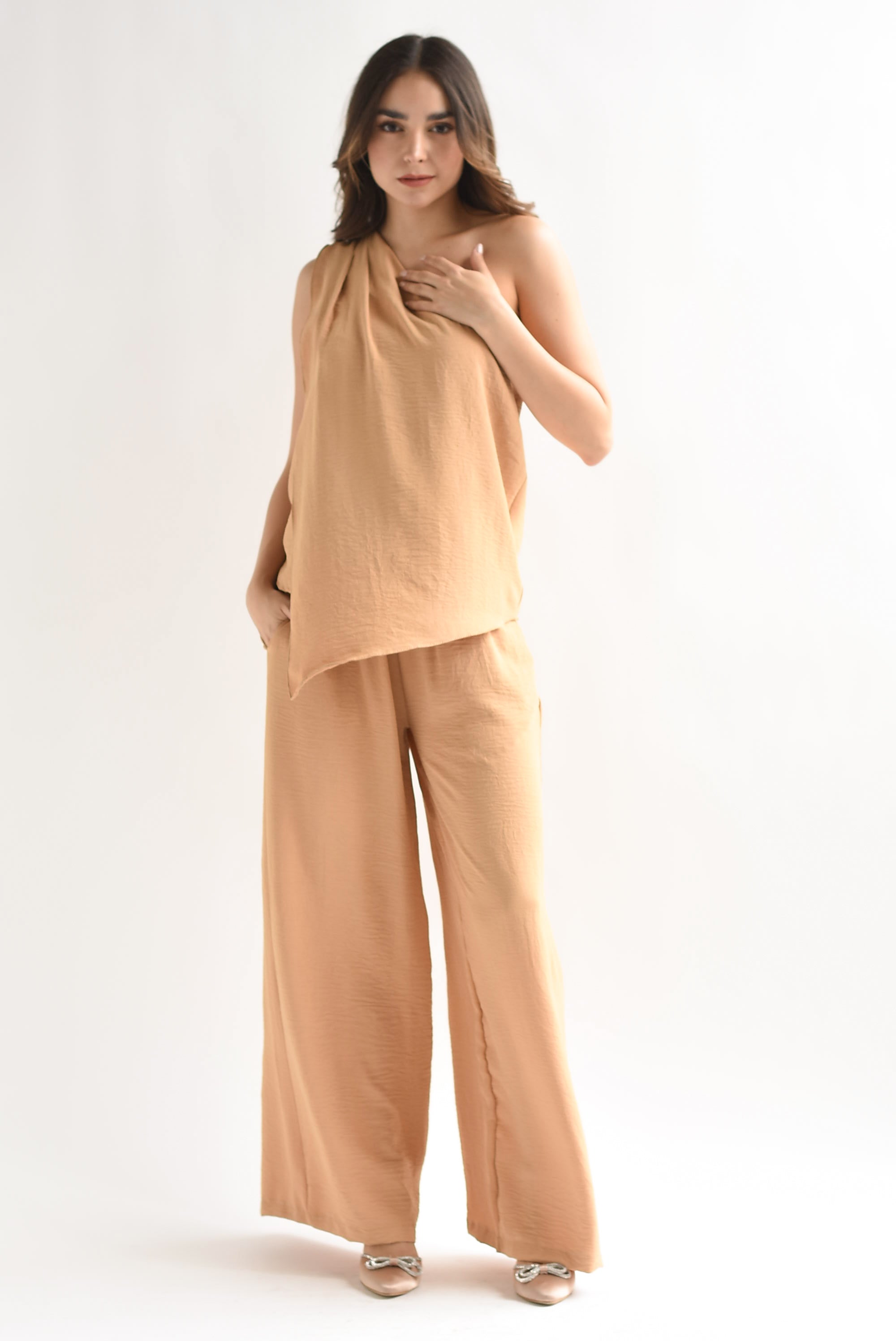 Set Pantalón y Blusa asimétrica Camel