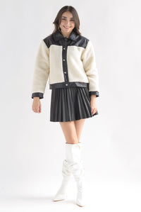 Fashion Styled Chamarra borrega con vinipiel Ivory