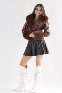 Fashion Styled Blazer crop vinipiel faux fur Marrón