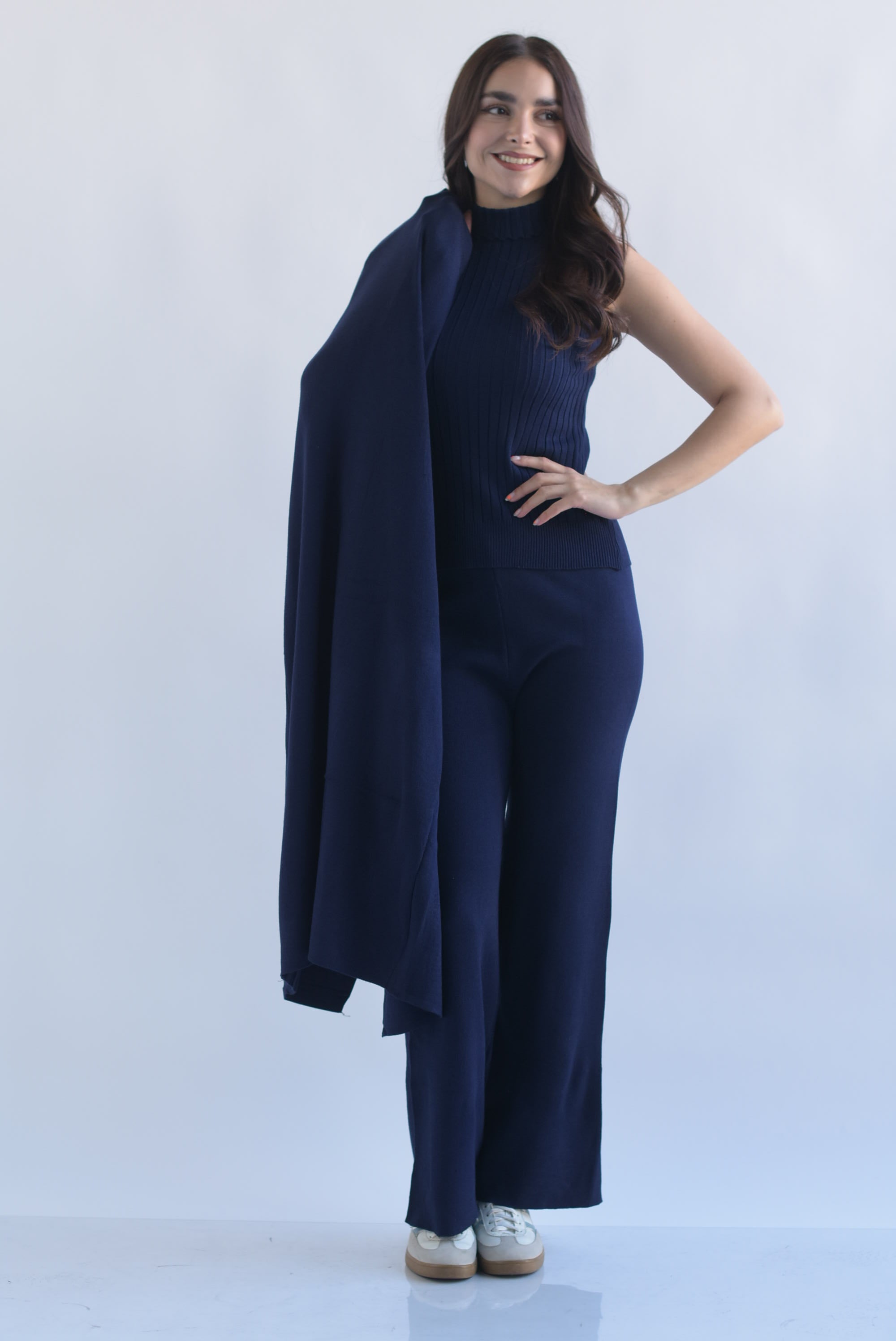 Set Pantalón, Blusa canalé y Ensamble punto