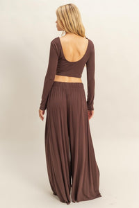 Fashion Styled Set Pantalón wide leg y T-shirt crop manga larga Espresso