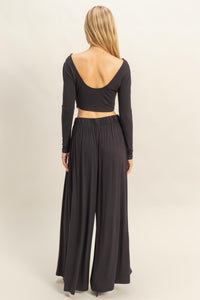 Fashion Styled Set Pantalón wide leg y T-shirt crop manga larga Negro
