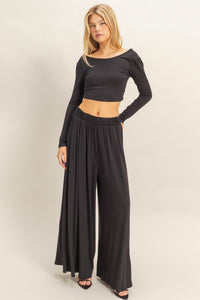 Fashion Styled Set Pantalón wide leg y T-shirt crop manga larga Negro