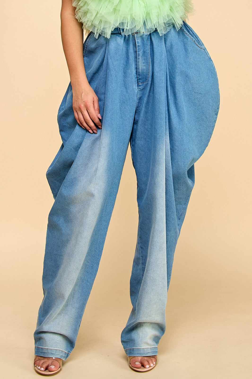 Pantalón globo cadera Denim