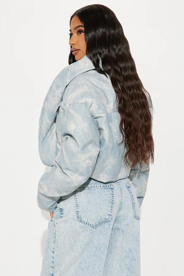 Chamarra crop puffer vinipiel tipo Denim