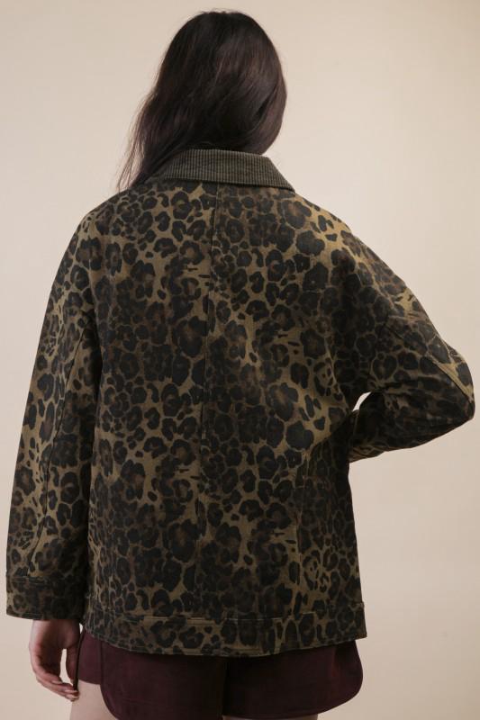 Chamarra Barn cuello pana denim Leopardo