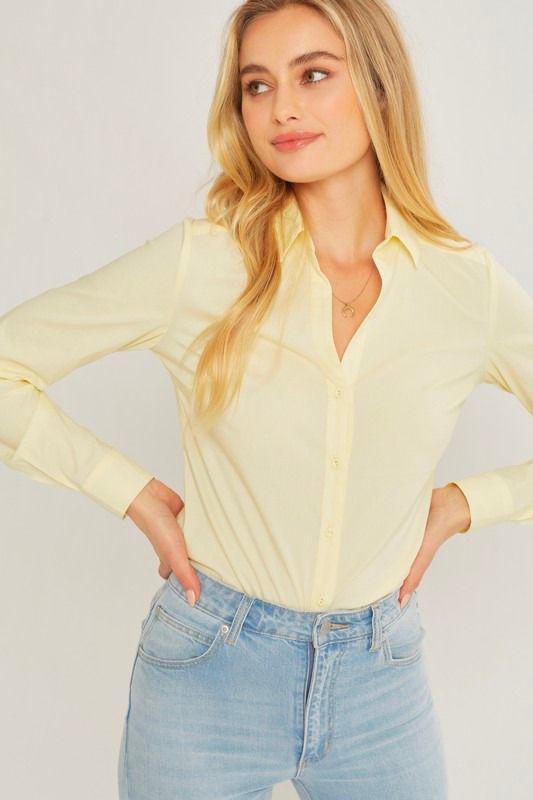 Camisa de vestir cuello V Amarilla
