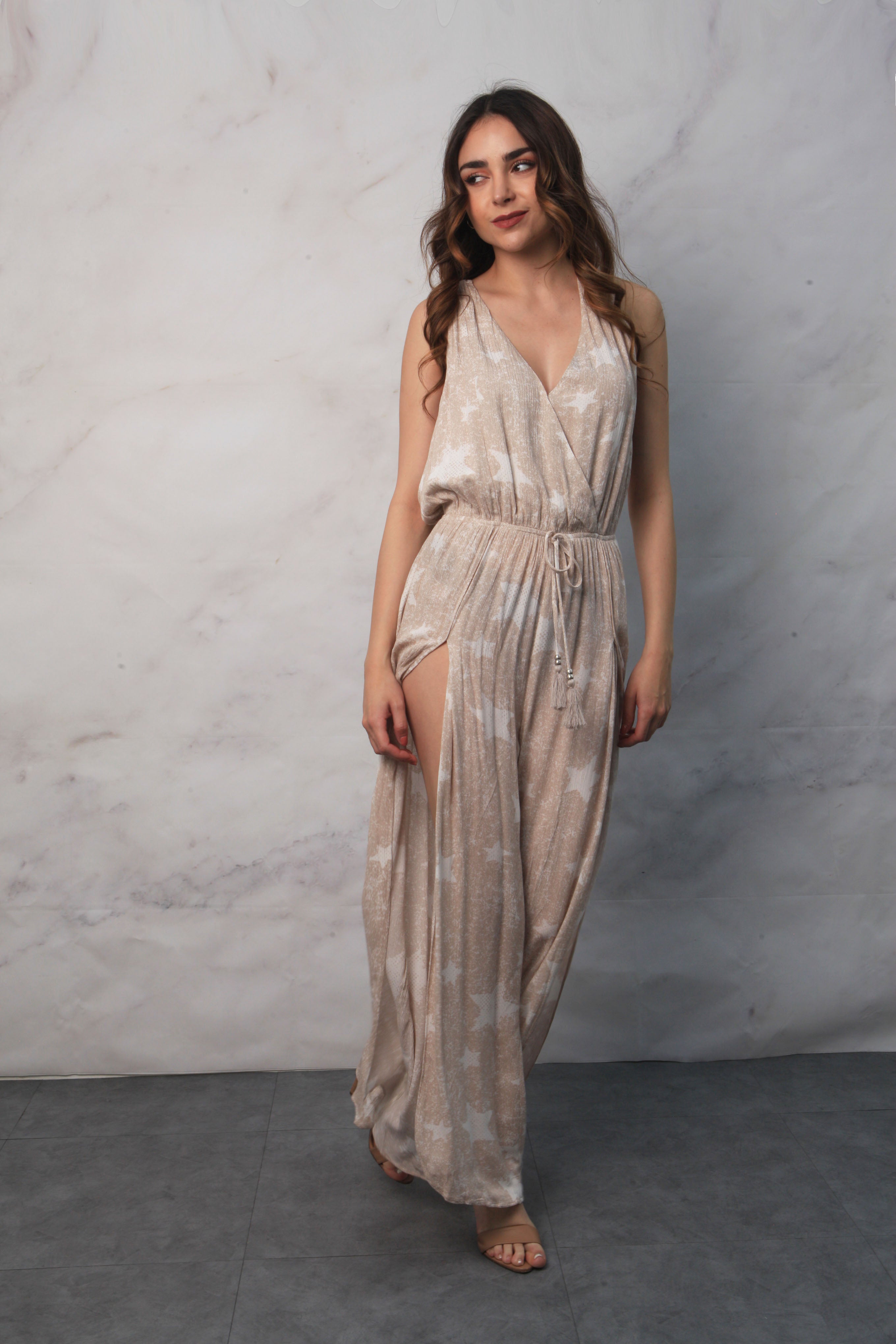 Jumpsuit pierna abierta estampado estrellas Beige