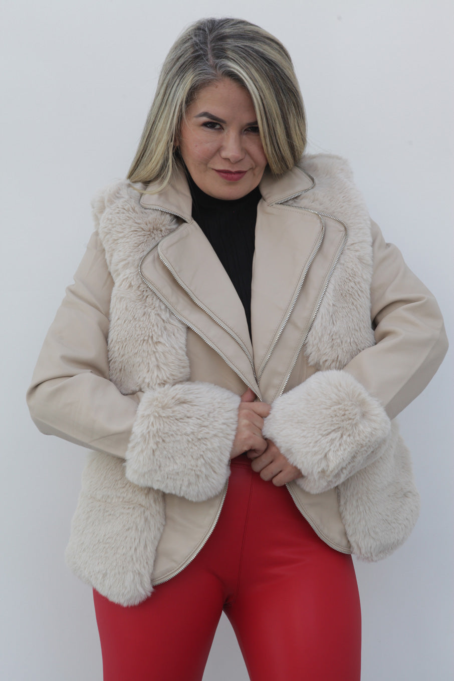 Chamarra vinipiel con fur Ivory