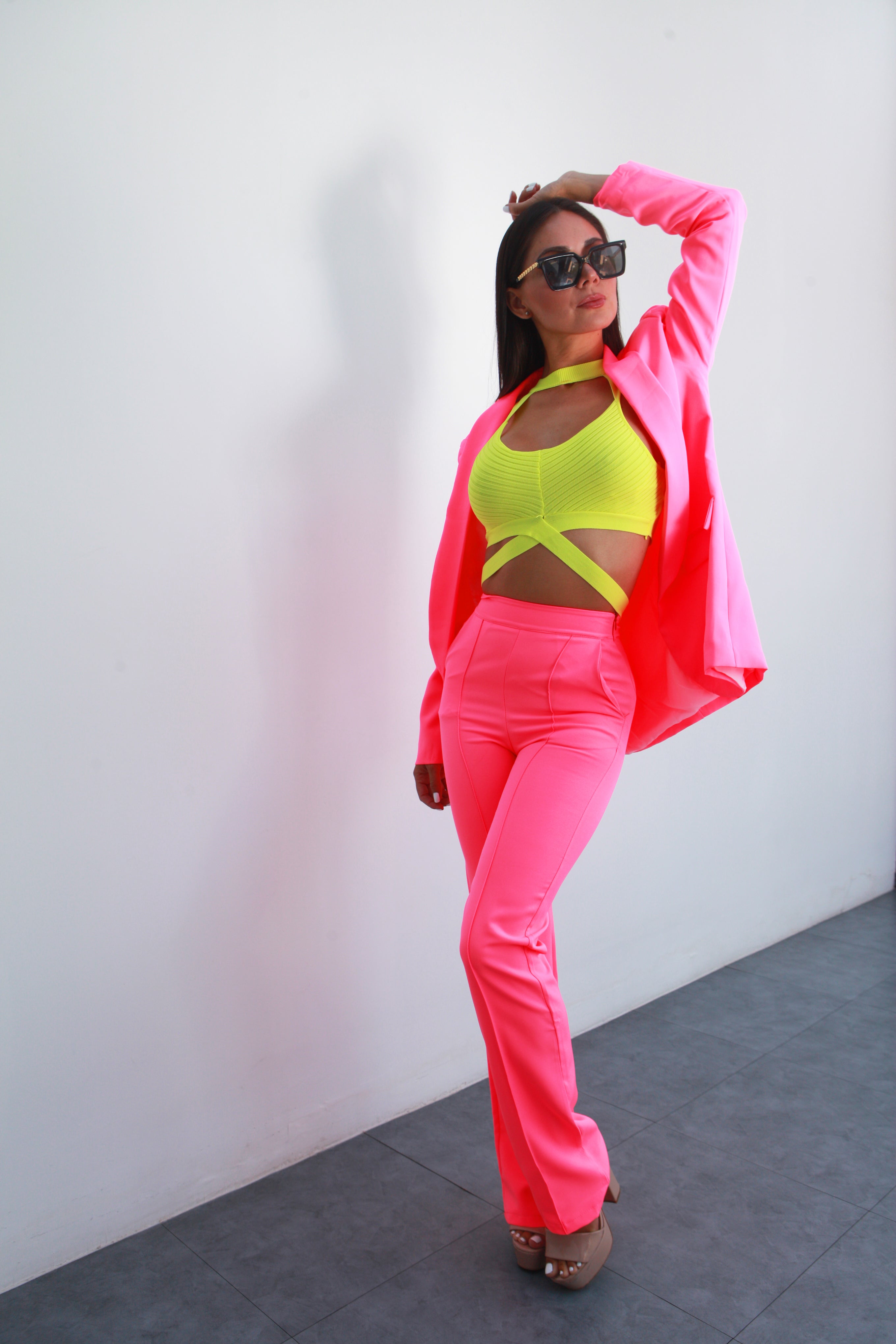 Set de Blazer y Pantalón Rosa Neón