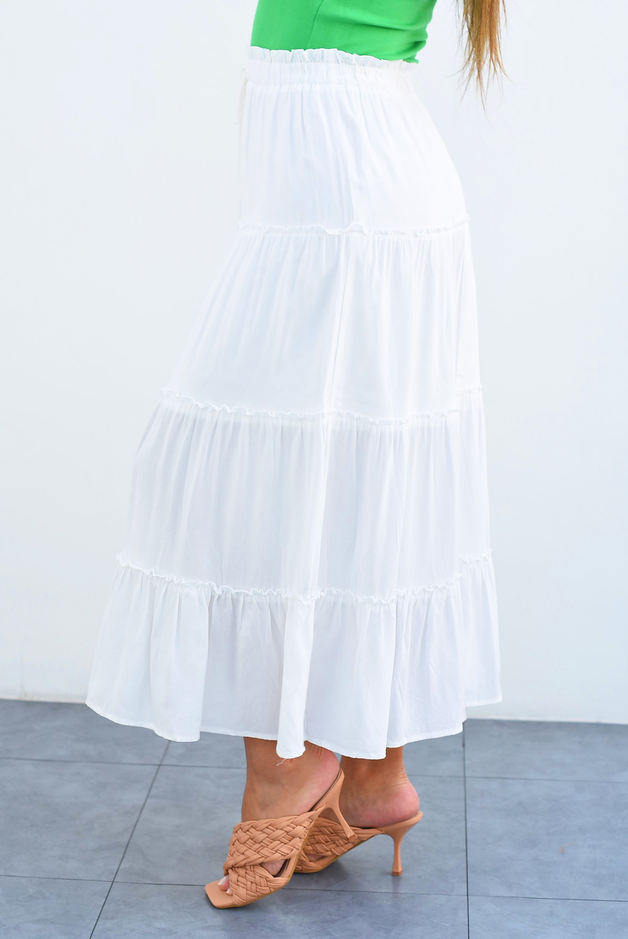 Falda amplia midi olanes Blanca
