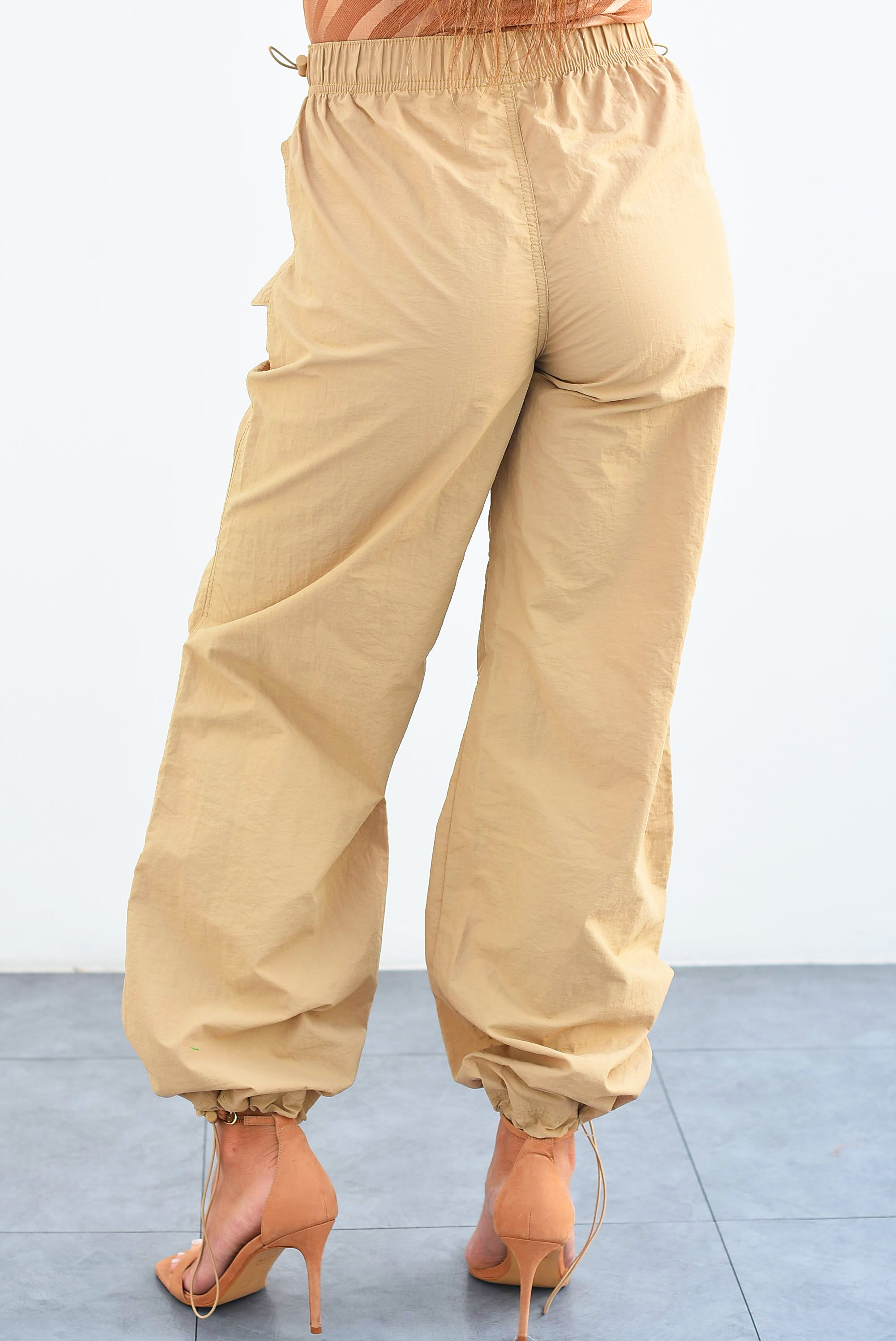 Pantalón Parachute Kaki