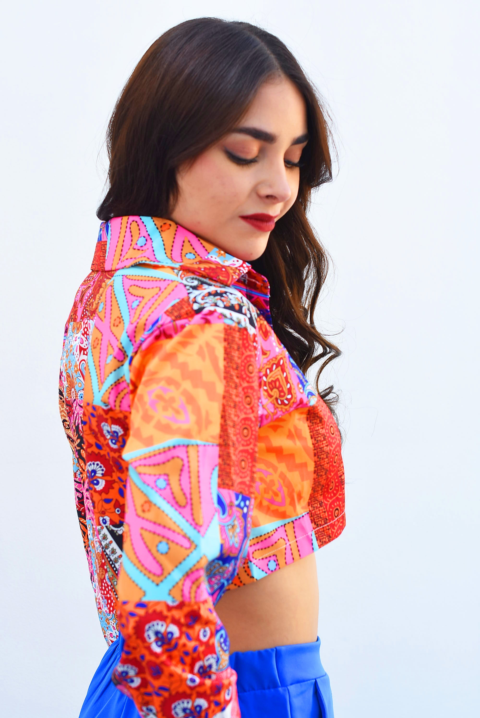 Camisa crop manga larga Paisley