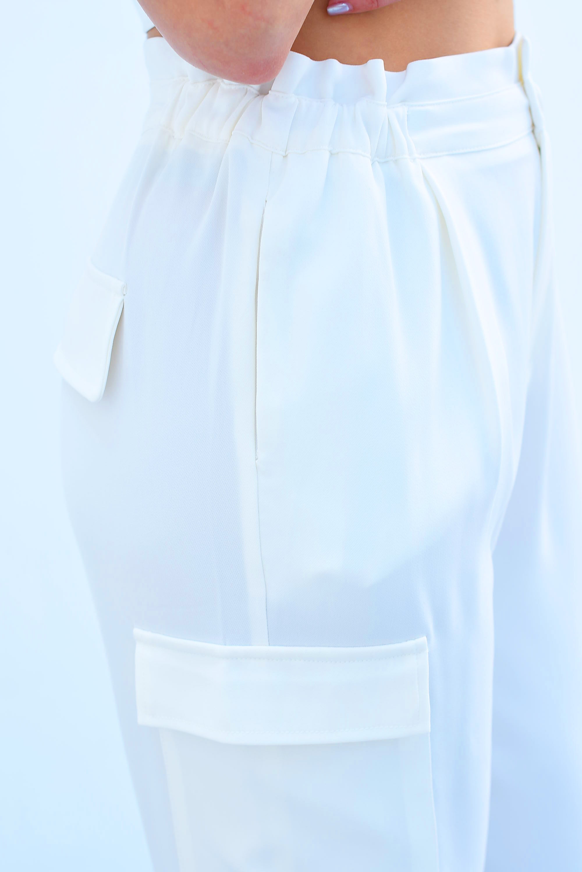 Set Jogger cargo y Chaleco Blanco