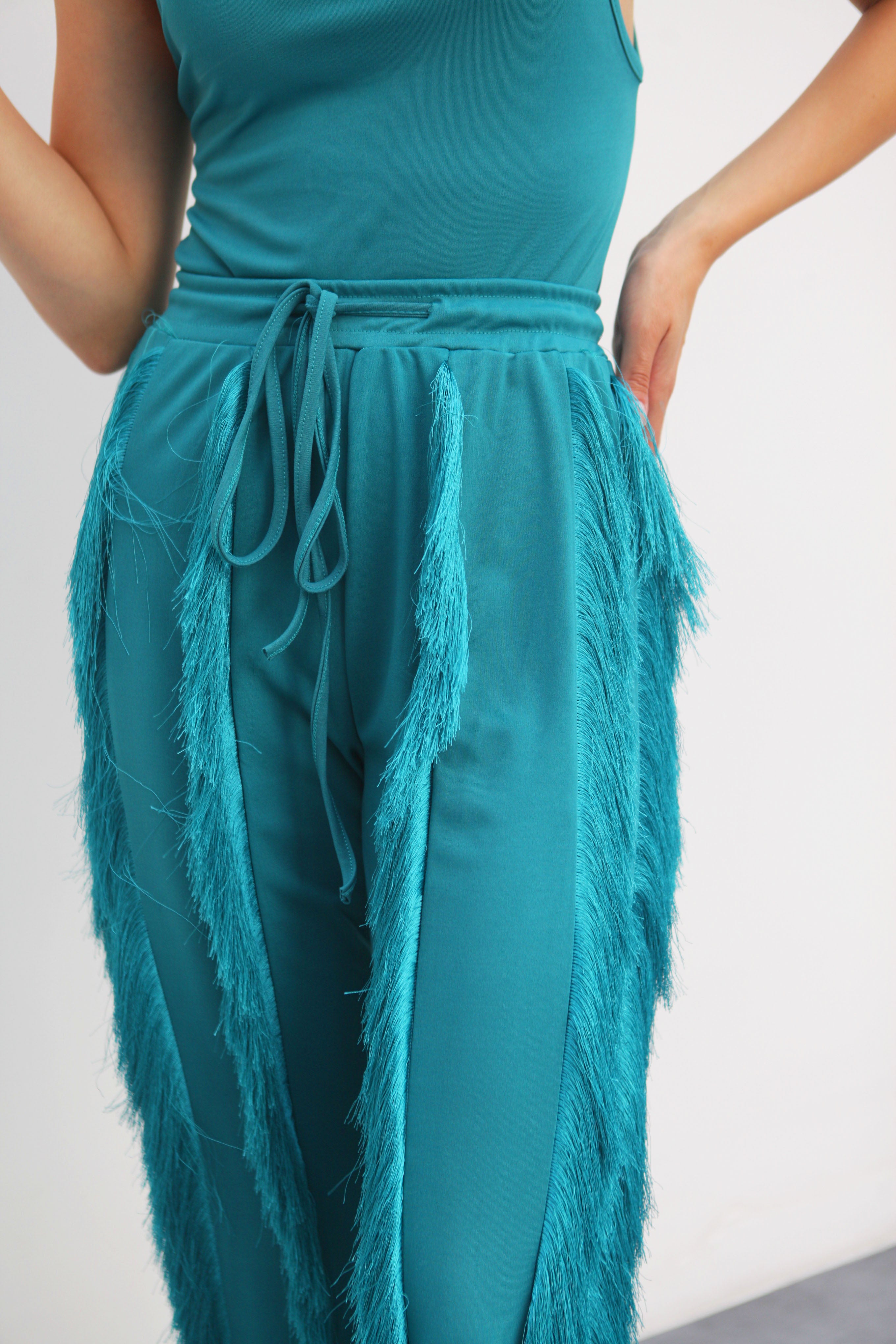 Set Pantalón flecos y Body Aqua