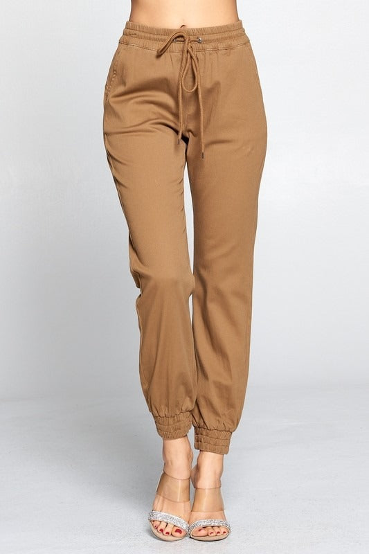Jogger de gabardina Kaki