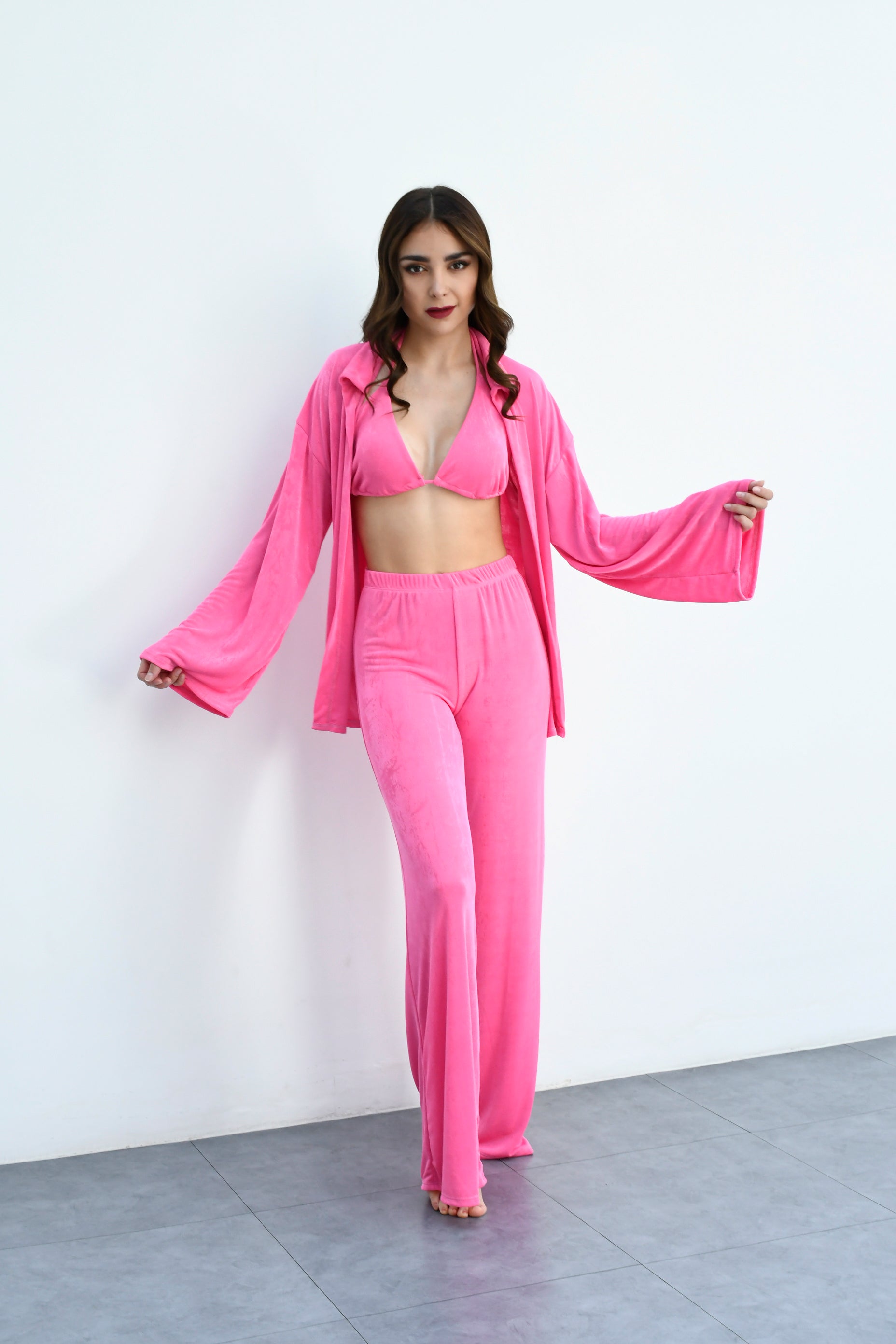 Set de 3 piezas: Pantalón, Camisa y Top Rosa