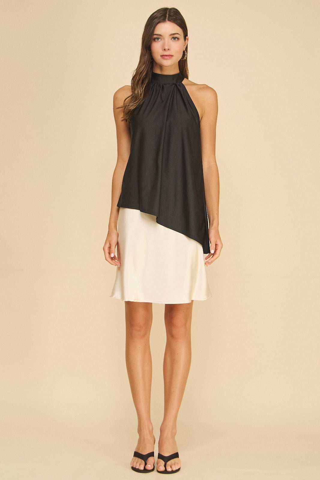 Blusa licra halter asimétrica