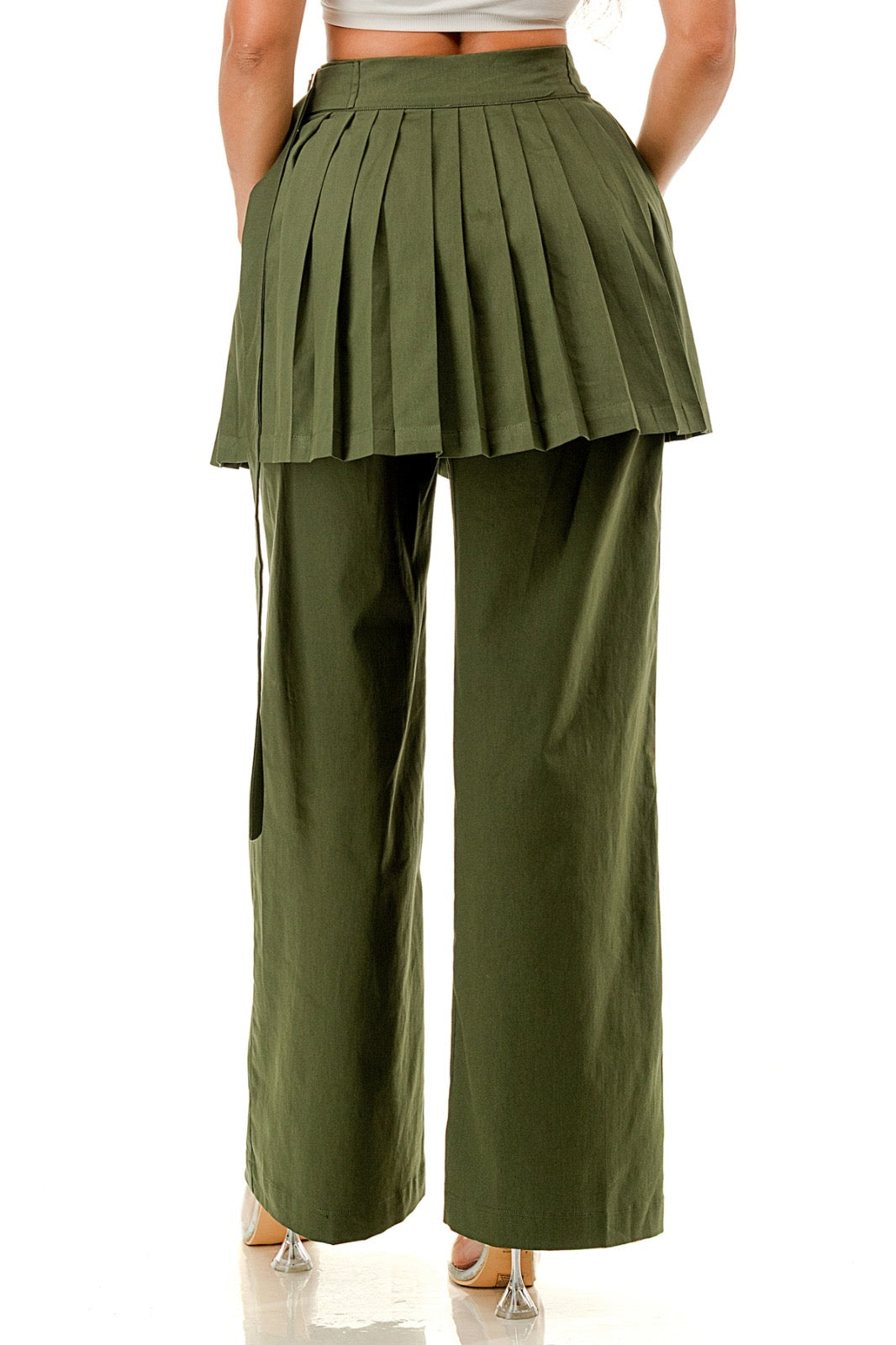 Pantalón con faldón plisado