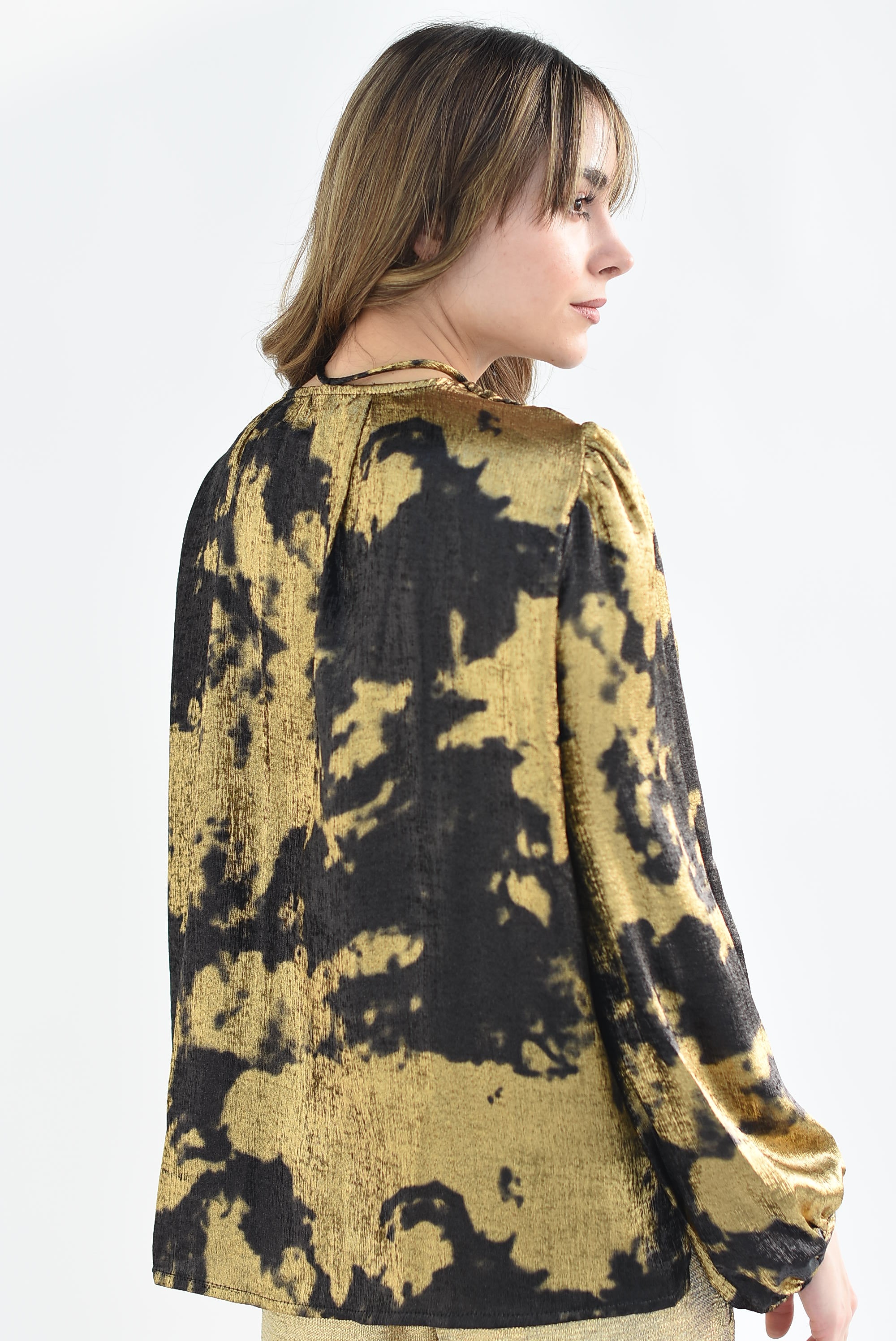 Blusa manchas Negro con Dorado