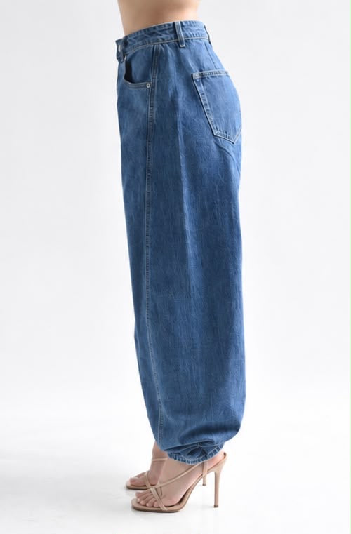 Jeans barrel broche tobillo