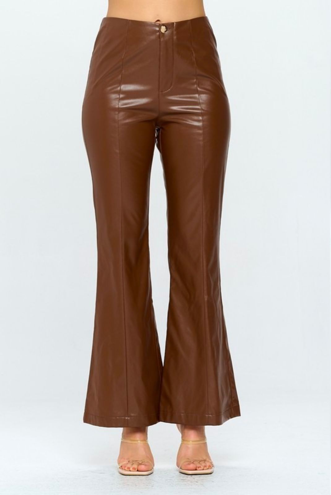 Pantalón flare vinipiel Café