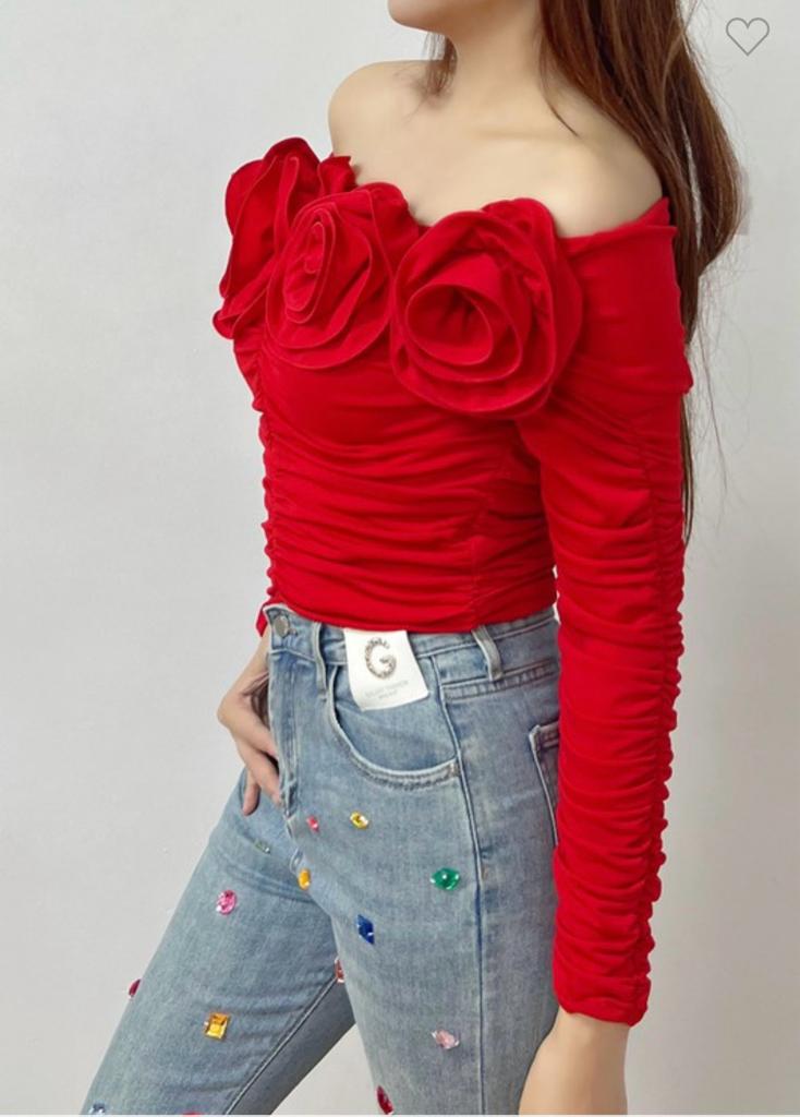 Blusa drapeada flores Roja