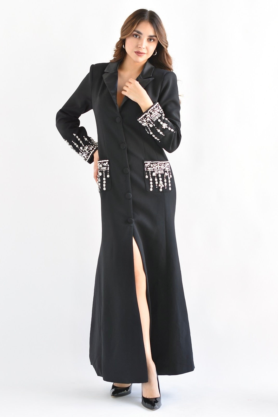 Vestido largo solapa satín Joyas Negro