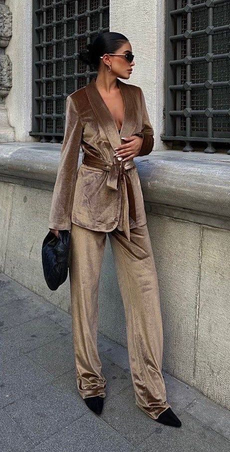 Set Pantalón y Blazer terciopelo Dorado