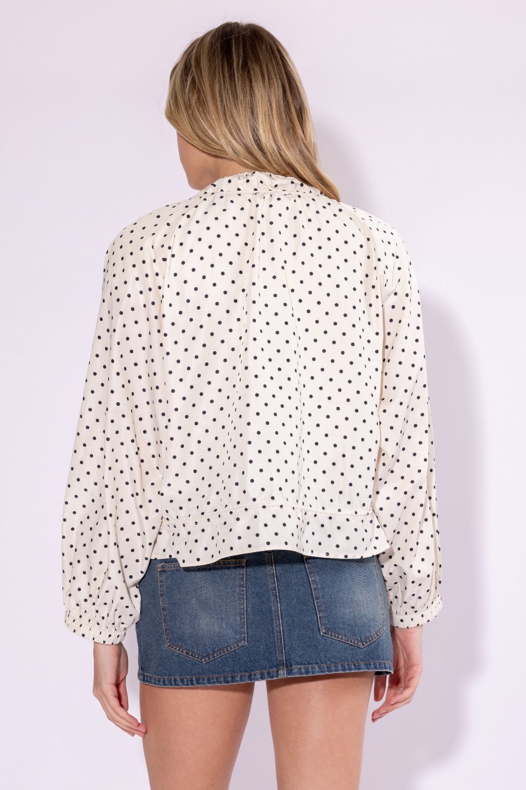 Chamarra impermeable polka dots