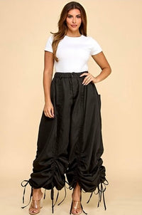 Fashion Styled Pantalón super wide drapeado Negro