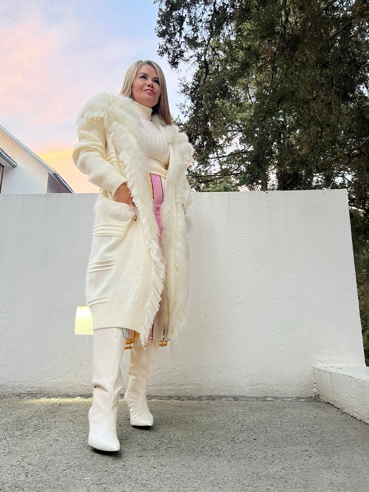 Cárdigan largo con detalles de faux fur Ivory