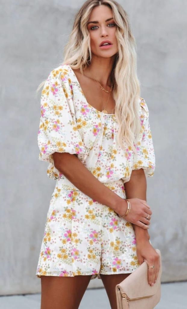 Set Short y Blusa flores bordada Ivory